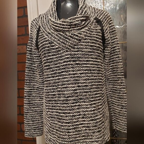 Minimalist Chic Joseph Ribkoff Striped Knit Sweater Warm Cowl Neck Size 4 - Picture 1 of 9